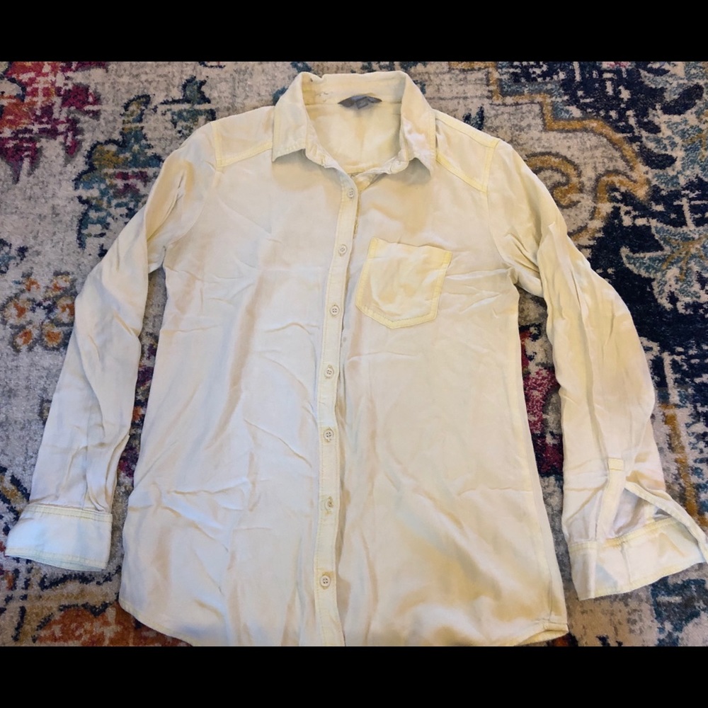 Rubbish XS Button Down Tee
